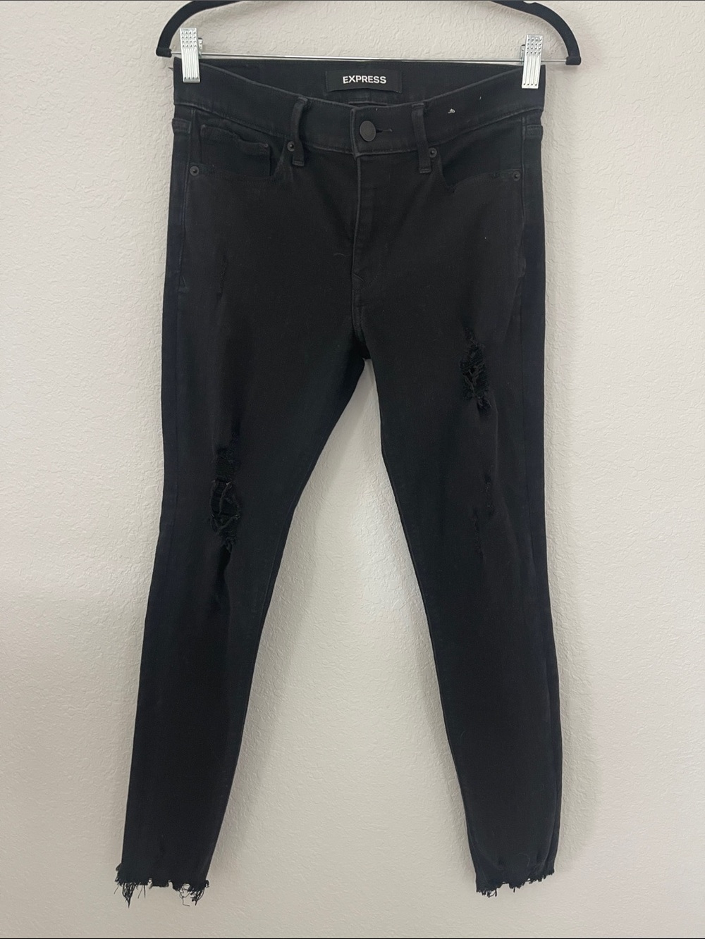 Express Women's Ankle Raw Hem Skinny Black Distressed Jeans Size 6